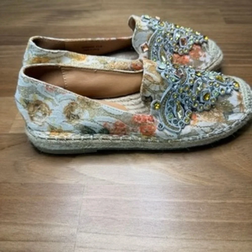 J Reneé Gordana Jeweled Floral Espadrille Flats Women's 6.5M Rhinestone
